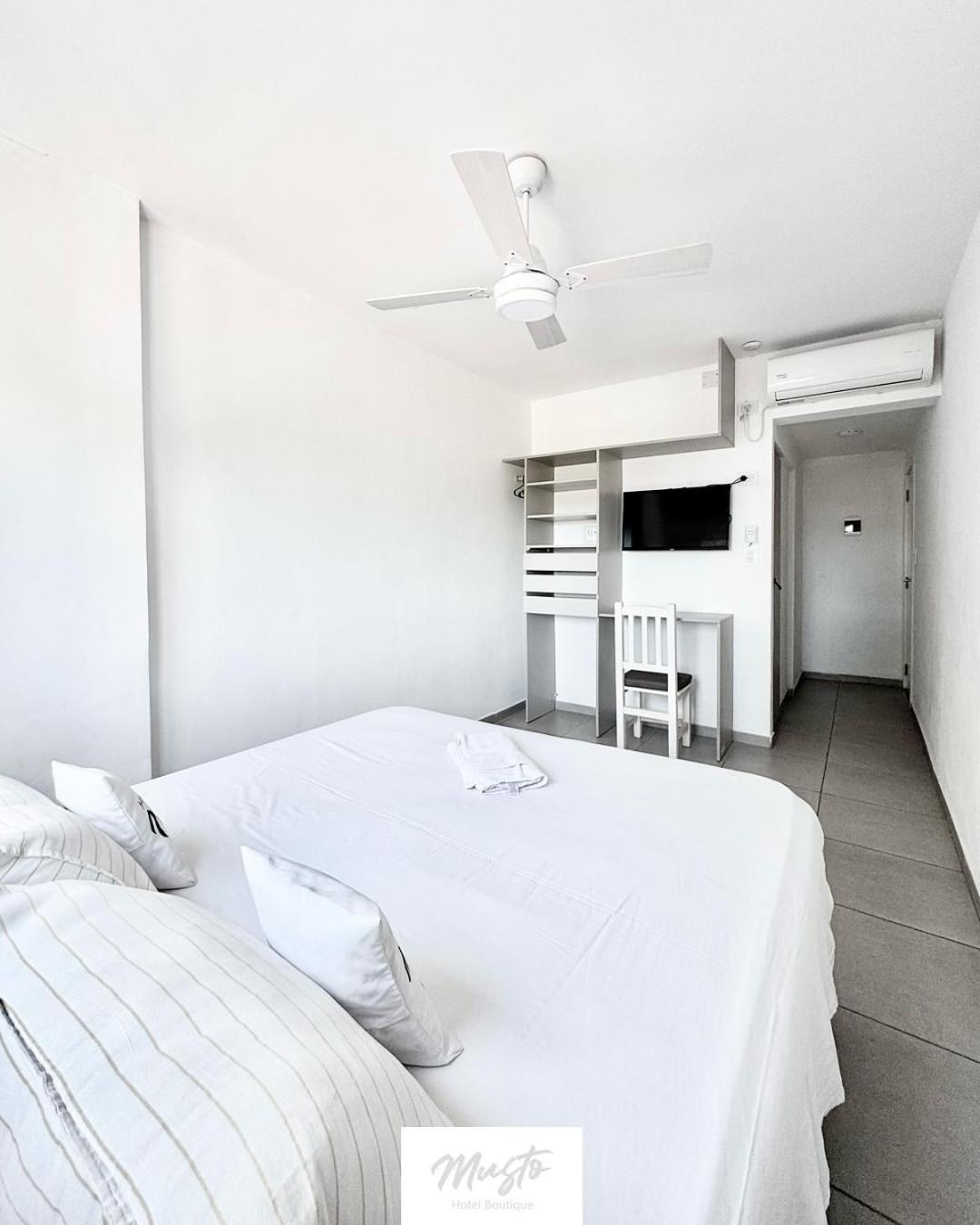 Hotel Musto โรซาริโอ ภายนอก รูปภาพ